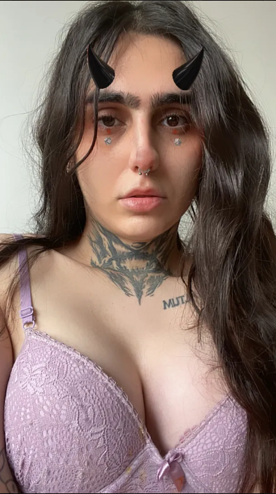 Foto de perfil da Babi Melo